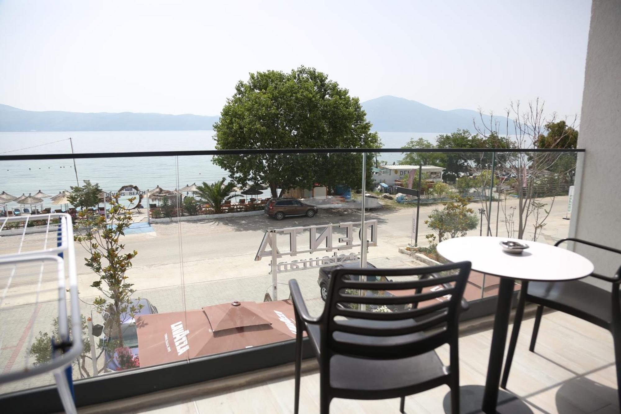 B&B Champagne, Vlore Bay Радиме Екстер'єр фото